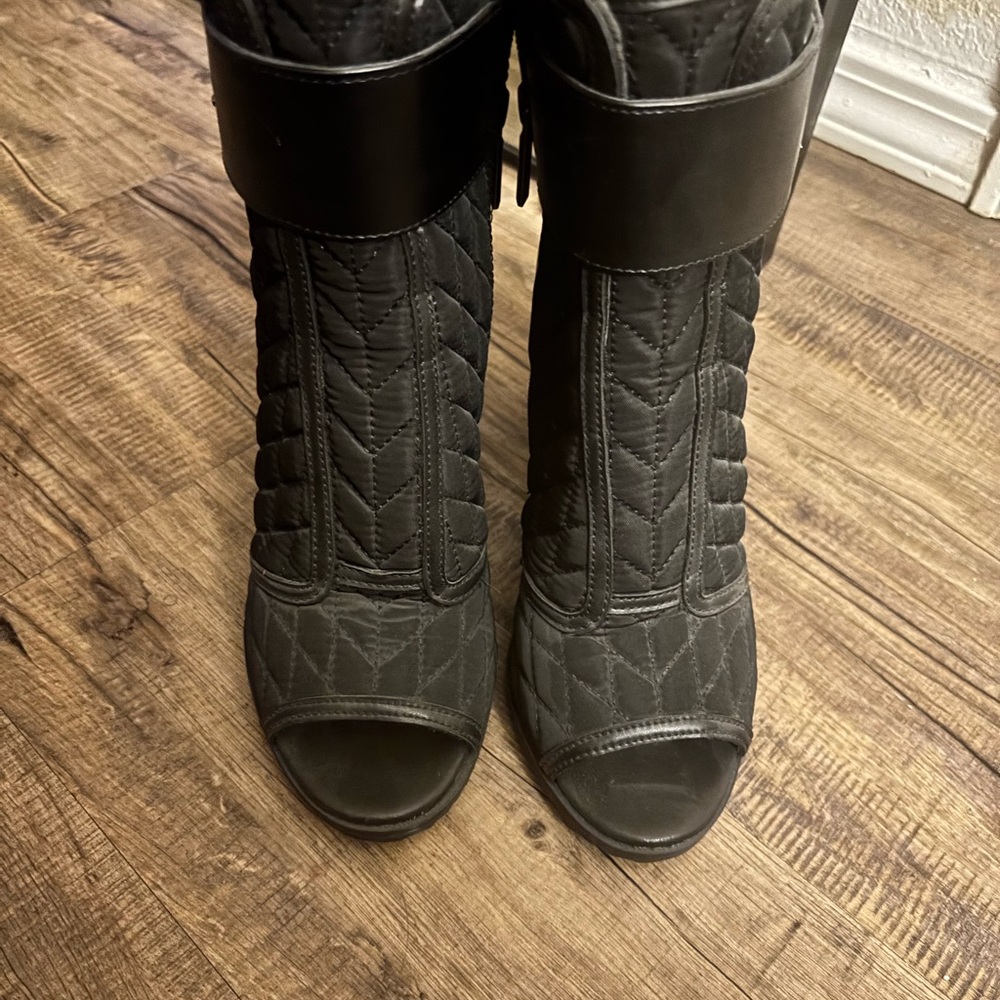Karl Lagerfeld Black Quilted Women's Heeled Boots - Picture 3 of 5
